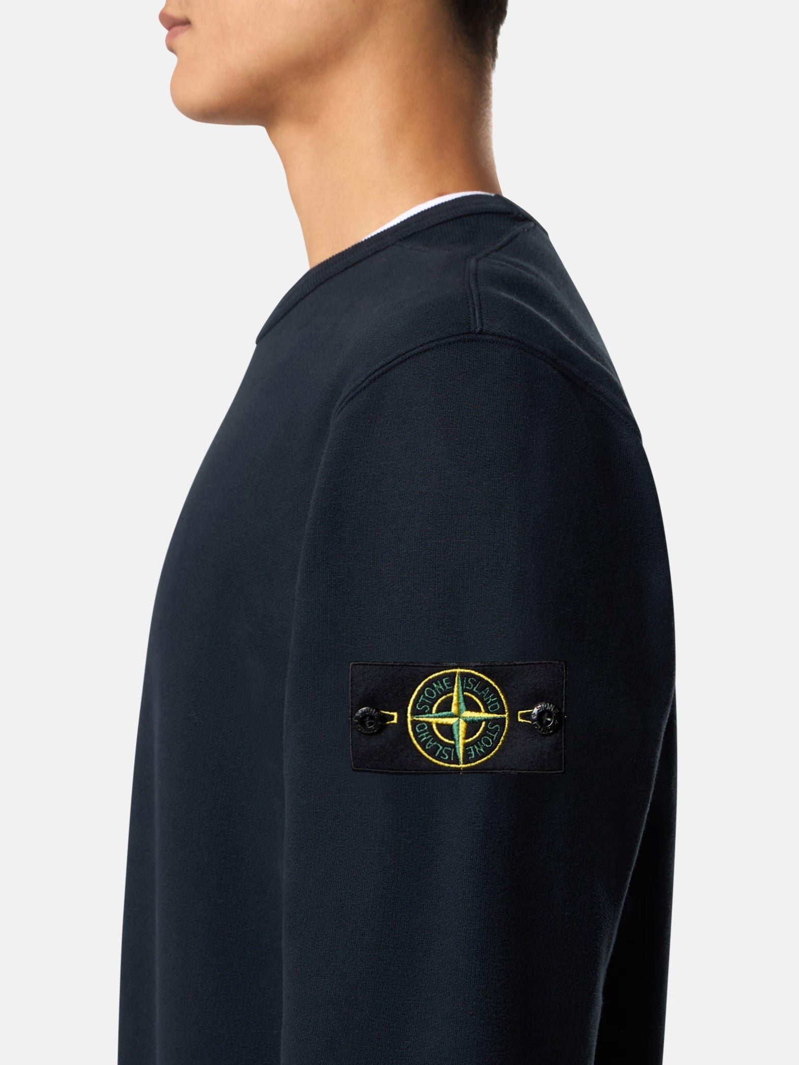 STONE ISLAND SWEATER K2S15 6100028 S0A20 ZWART – Tip de Bruin