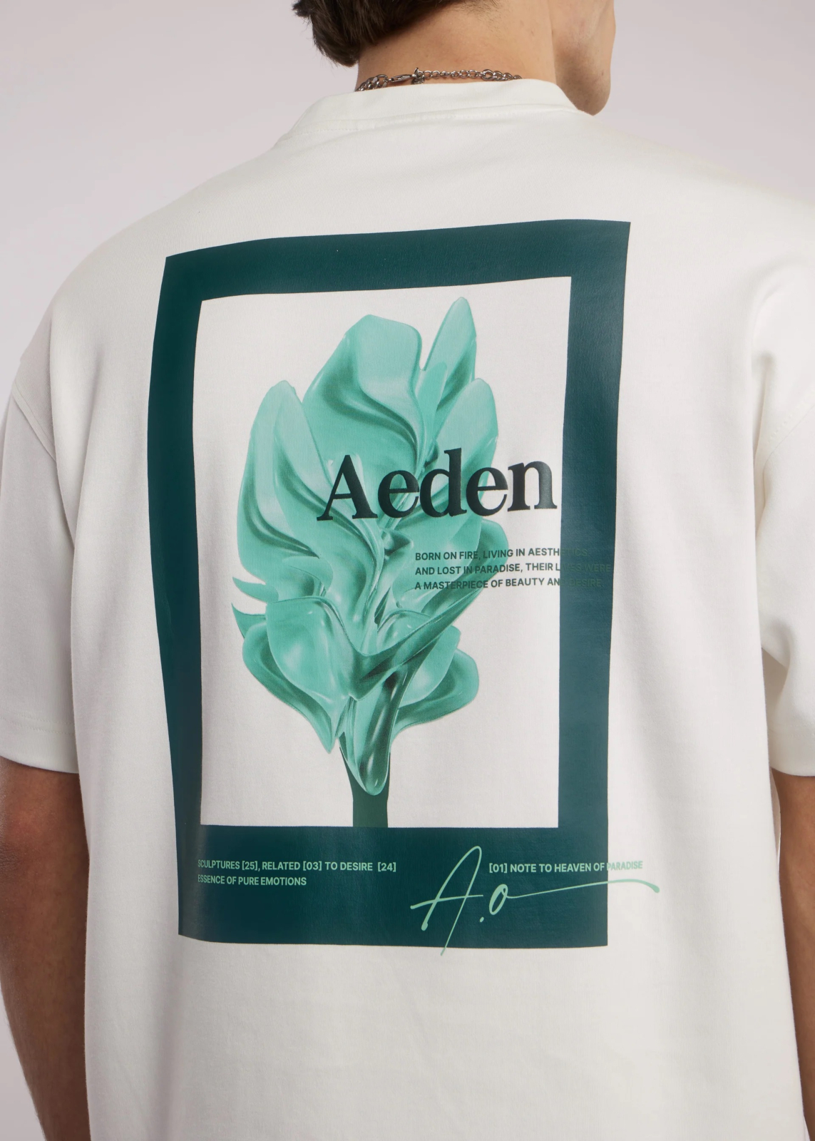 Aeden T-shirt Morph Tee Off White